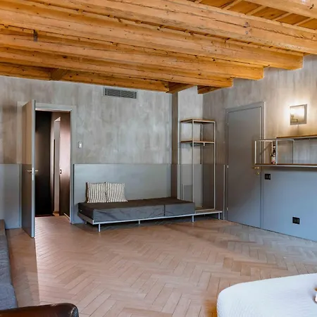 公寓 Residenza Buglioni Piazza Erbe 维罗纳