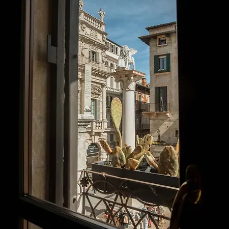 Residenza Buglioni Piazza Erbe 维罗纳