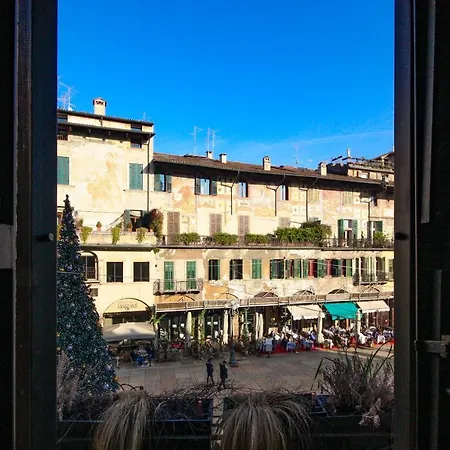Residenza Buglioni Piazza Erbe * Werona